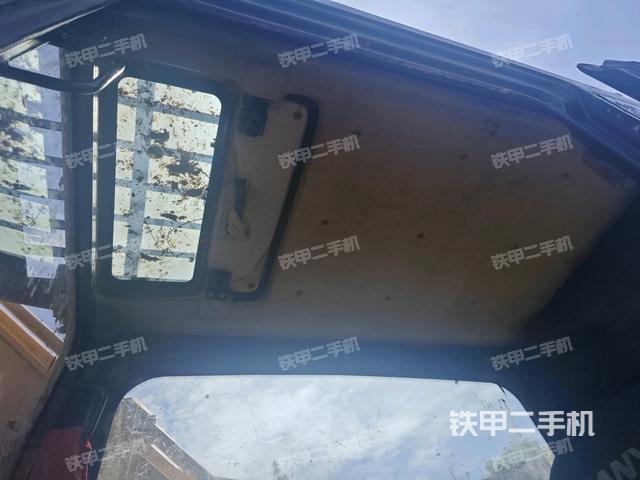 顶棚整体（驾驶室部分）