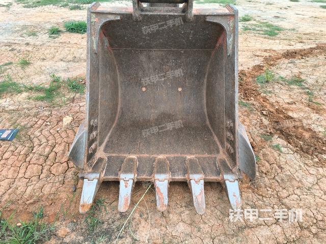 小臂整體左后（工作和回轉(zhuǎn)裝置）