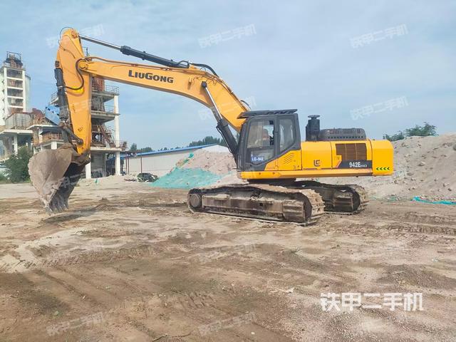 柳工CLG942EHD挖掘机