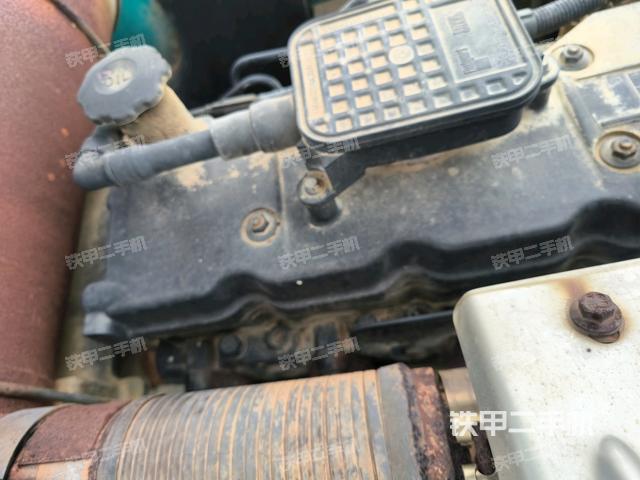 氣門室蓋螺絲特寫（上車部件）