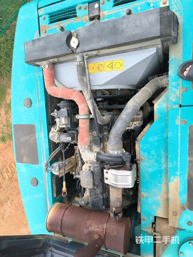 回轉(zhuǎn)馬達(dá)（上車部件）