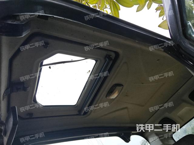 頂棚整體（駕駛室部分）