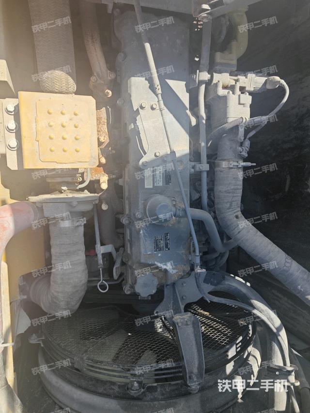 发动机室（上车部件）