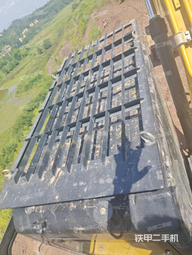 驾驶室顶部俯视（上车部件）