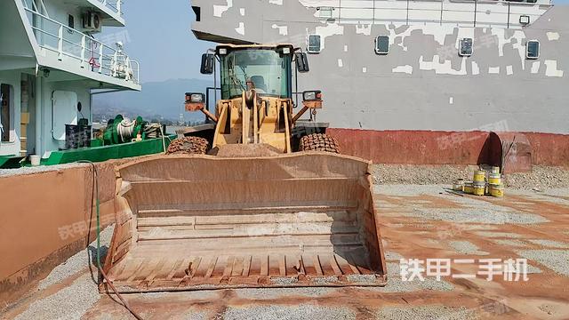 工作装置整体(整机外观及大件) 工作装置整体(整机外观及大件)