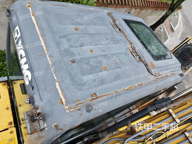 駕駛室頂部俯視（上車部件）