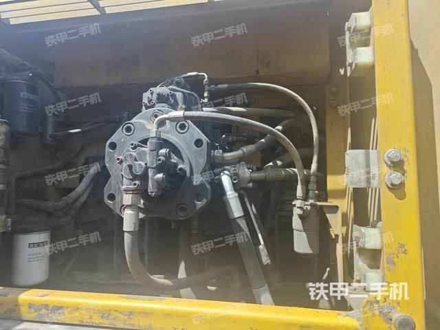 液压泵斜45 右（大件舱室）