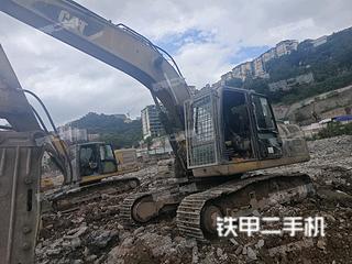 卡特彼勒324D挖掘机实拍图片