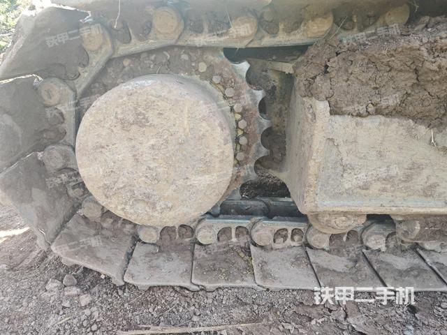 右驱动轮（行走机构）