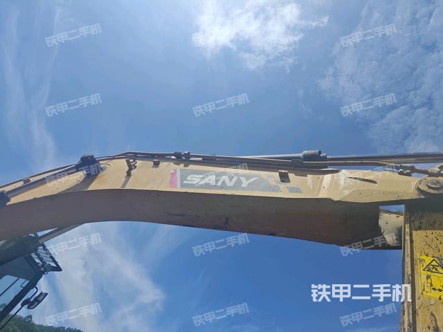 大臂整体 右侧（工作和回转装置）