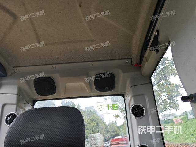 座椅后部（駕駛室部分）