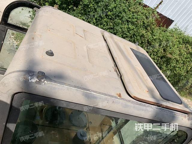 駕駛室頂部（整機(jī)外觀）