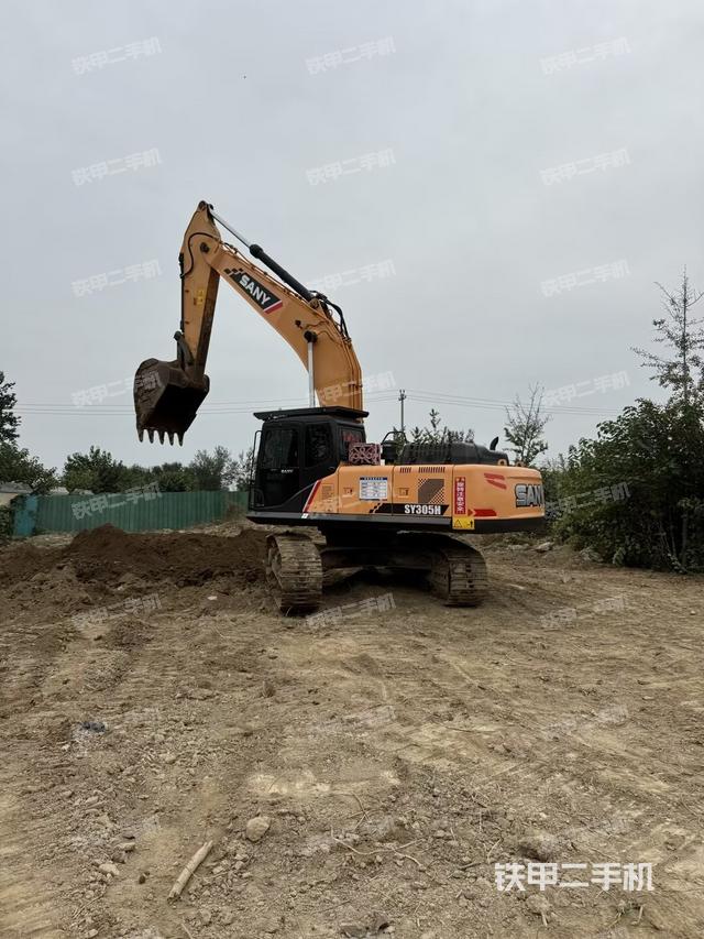 駕駛室頂部（整機(jī)外觀）