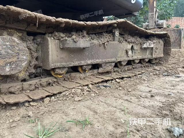 单侧履带整体（整机外观）