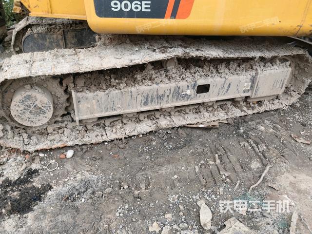 右側(cè)履帶整體?（行走機(jī)構(gòu)）