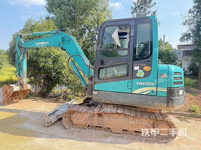 单侧履带整体（整机外观）