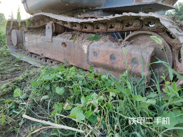 右側(cè)履帶整體?（行走機(jī)構(gòu)）