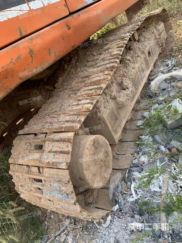 單側(cè)履帶整體（整機(jī)外觀）