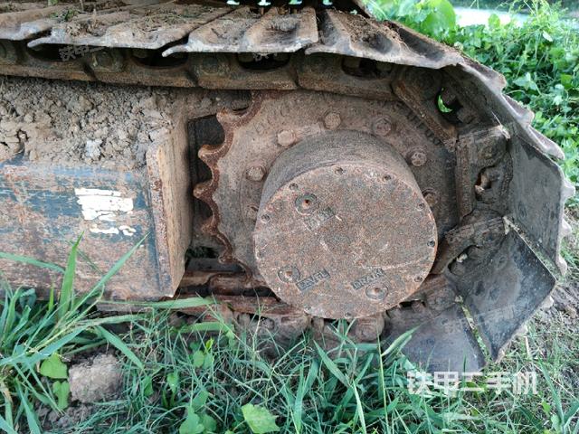 左驅(qū)動(dòng)輪（行走機(jī)構(gòu)）