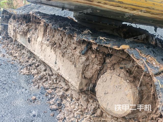 右側(cè)履帶整體?（行走機構(gòu)）