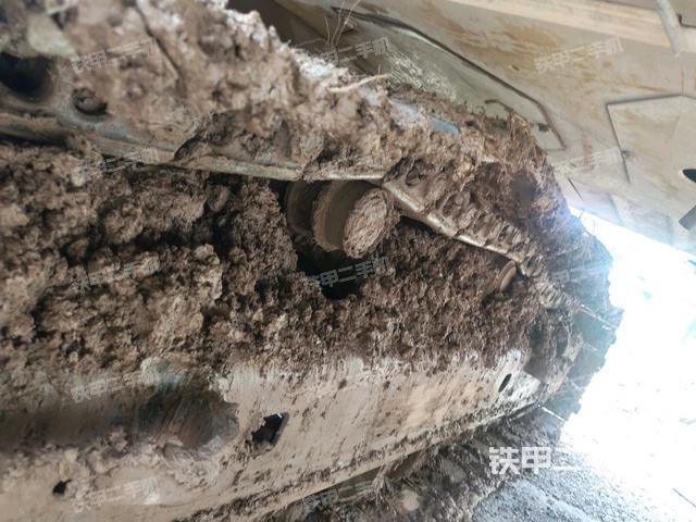 右導向輪（行走機構(gòu)）