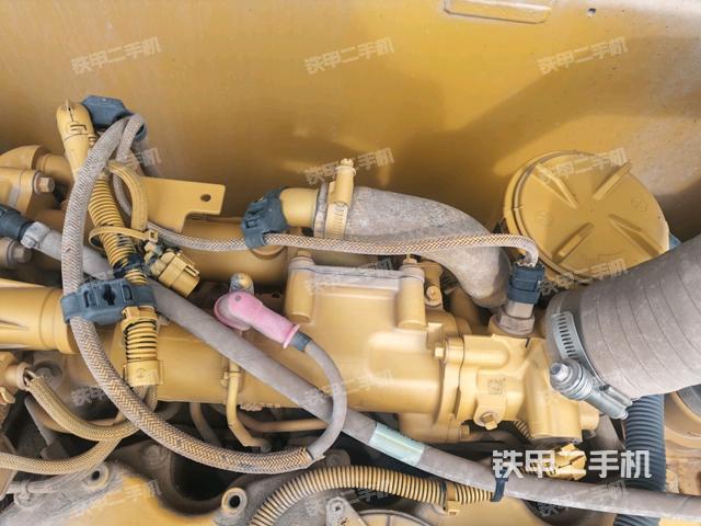 中央回轉(zhuǎn)接頭特寫（上車部件）