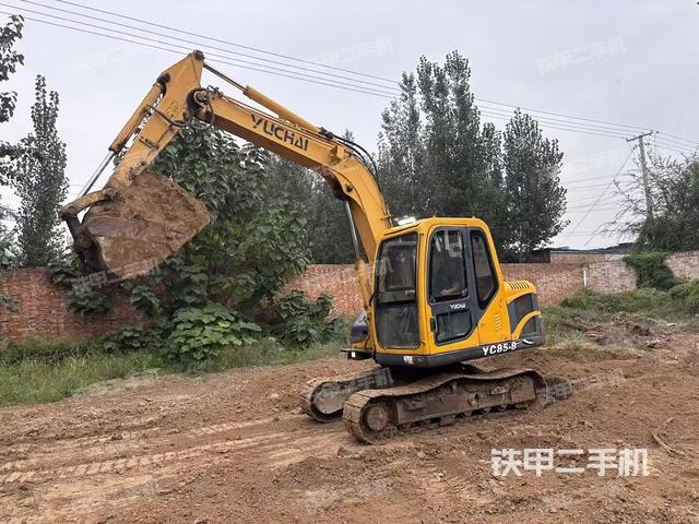 驾驶室整体（整机外观）