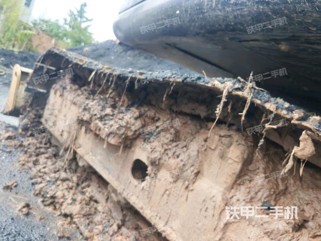 右導向輪（行走機構(gòu)）