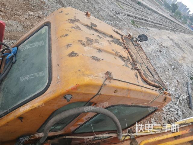 驾驶室顶部俯视（上车部件）