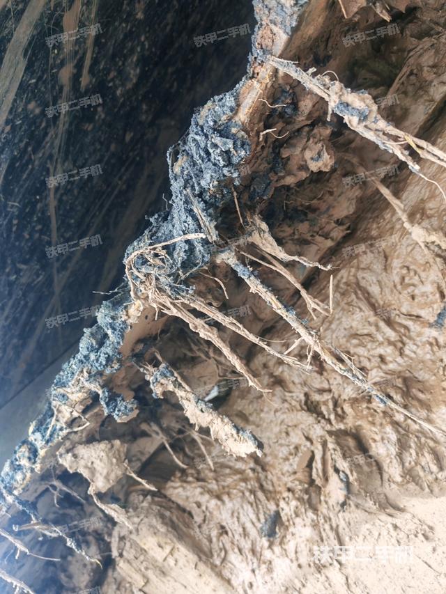 右側(cè)行走馬達蓋板（行走機構(gòu)）