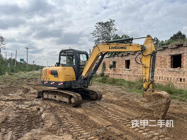 駕駛室整體（整機(jī)外觀）