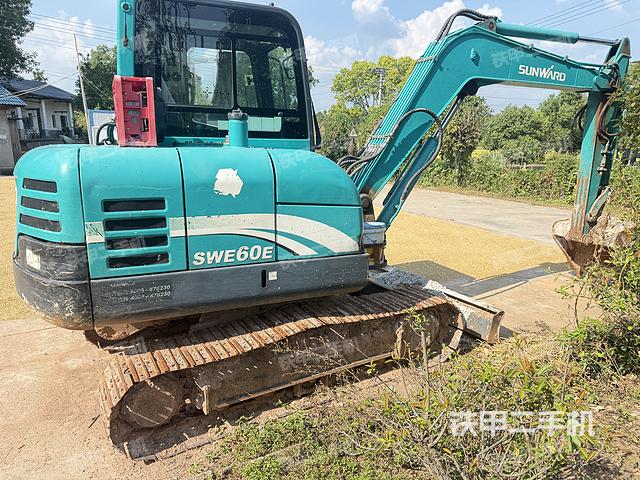 整机右后45°（整机外观）