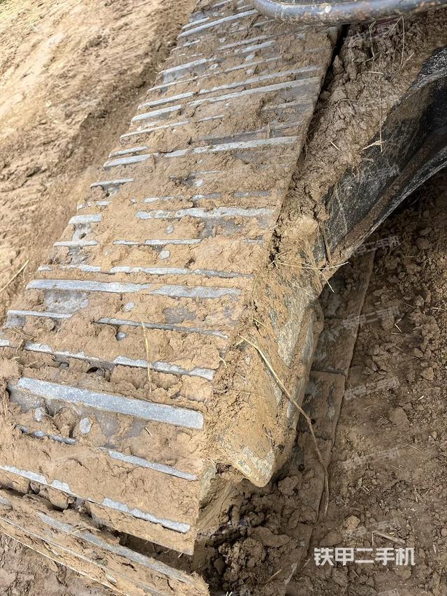 單側(cè)履帶整體（整機(jī)外觀）