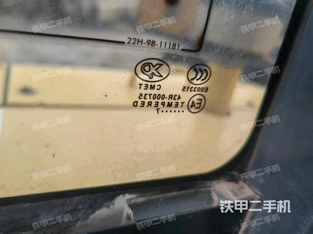 后窗玻璃角标（驾驶室部分）