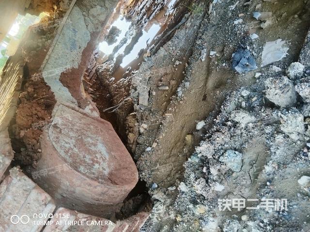 右侧行走马达盖板（行走机构）