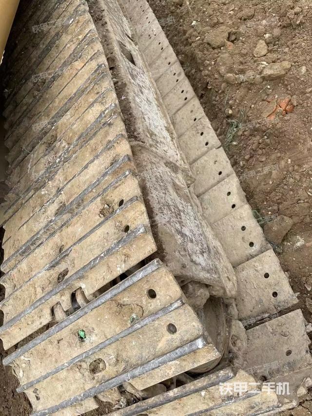 单侧履带整体（整机外观）