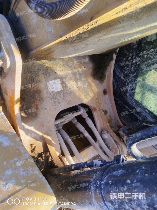 大臂根部 斜视（工作和回转装置）