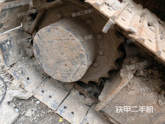 左驅(qū)動(dòng)輪（行走機(jī)構(gòu)）