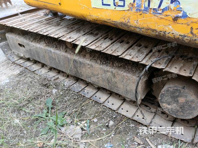 右側(cè)履帶整體?（行走機(jī)構(gòu)）