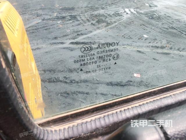 右側(cè)玻璃角標（駕駛室部分）