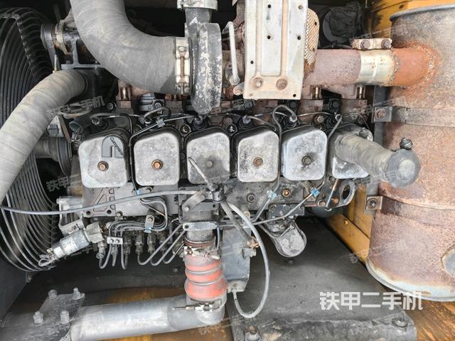 发动机室（上车部件）