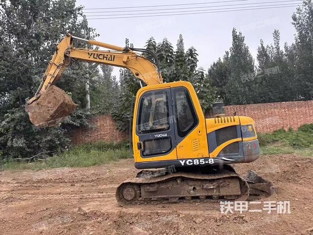 玉柴YC85-8挖掘机