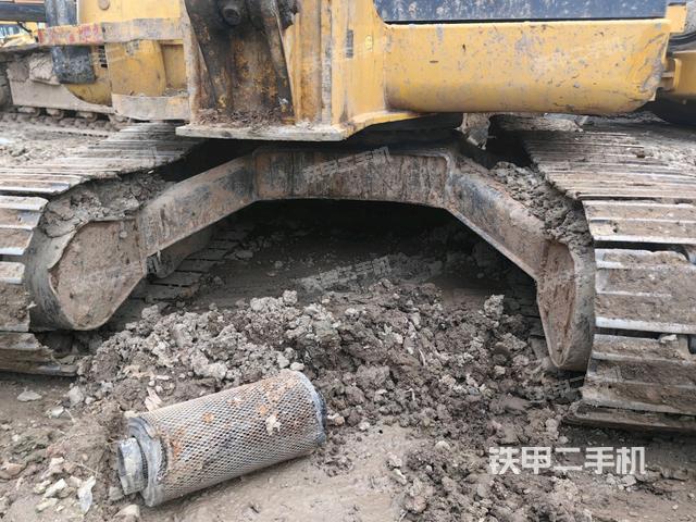 转盘和下车架正前（工作和回转装置）