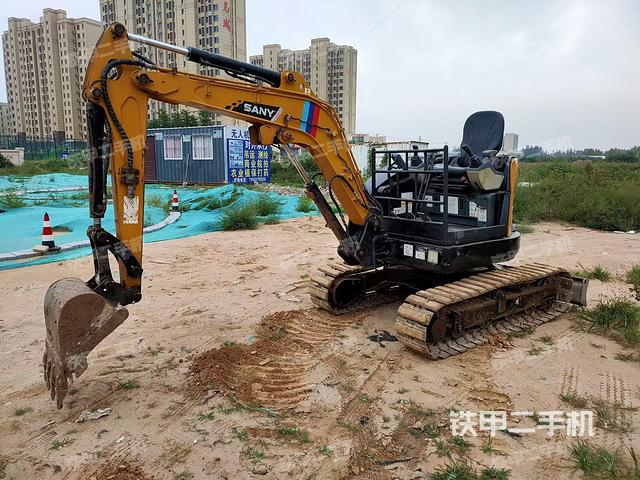 駕駛室整體（整機(jī)外觀）