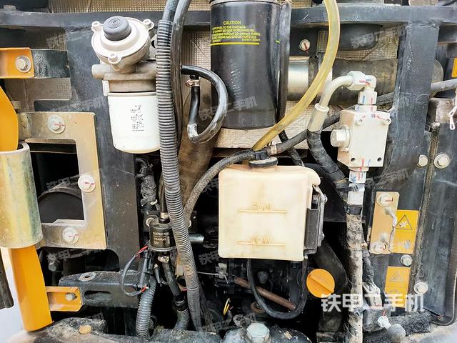 發(fā)動機(jī)整體俯視（整機(jī)外觀）