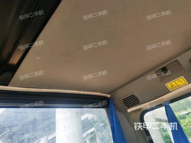 駕駛室左前45度（駕駛室部分）