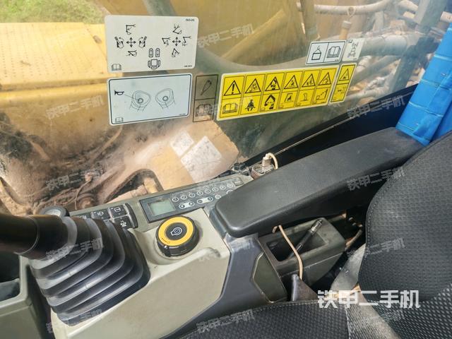 座椅后部（駕駛室部分）