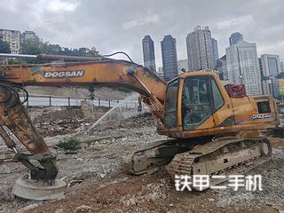 斗山DH220LC-7挖掘机实拍图片