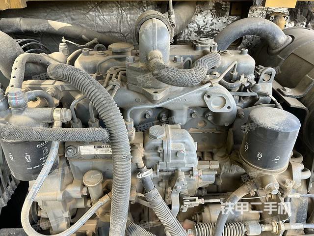 發(fā)動機(jī)整體俯視(整機(jī)外觀) 發(fā)動機(jī)整體俯視(整機(jī)外觀)