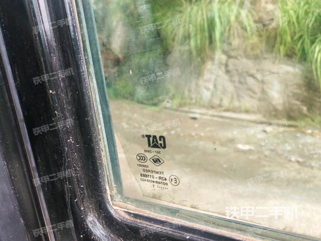 駕駛室左后45度（駕駛室部分）